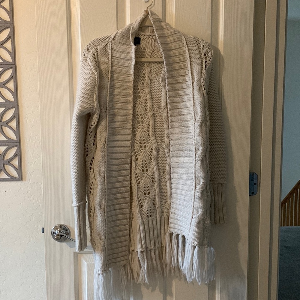 Thick Tassel Cream Cardigan